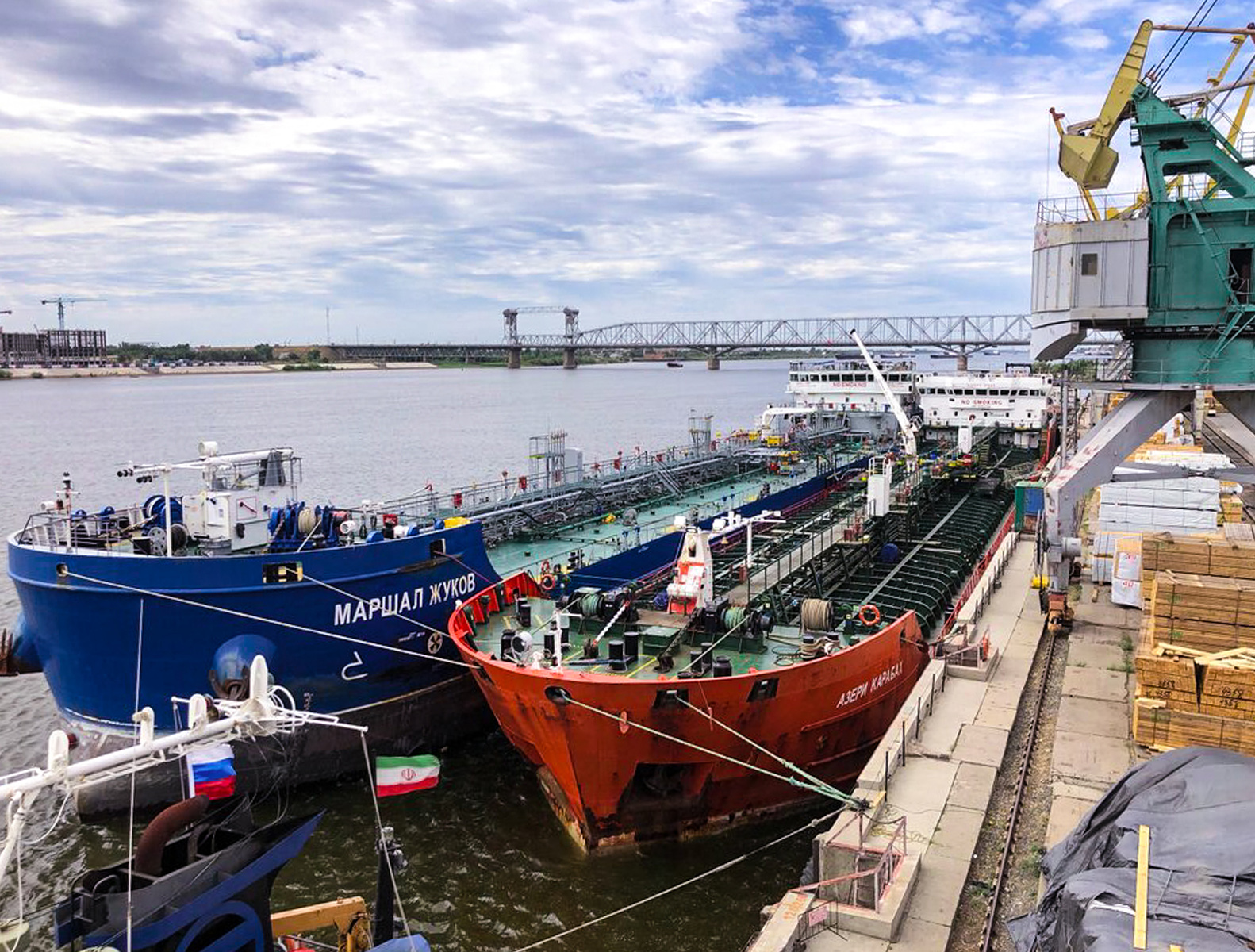 Астраханская компания. Астраханский морской порт, Астрахань. ВТС порт Астрахань. Морской порт Оля Астрахань. Речной порт Астрахань.